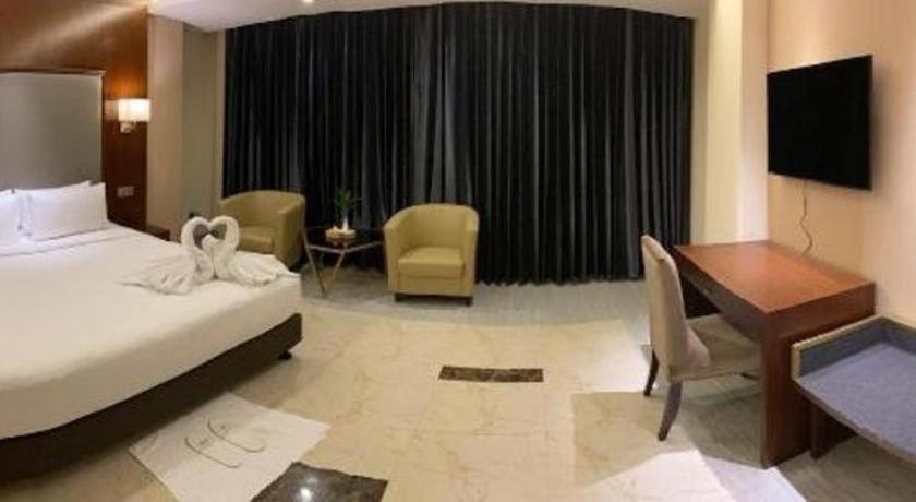 Hotel Tower Inn, Читтагонг Экстерьер фото